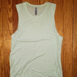 Mezzanine Ribbed Tank